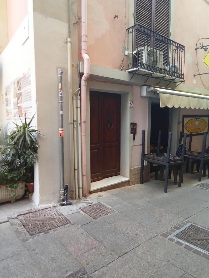 Orchidea Stanza Privata In Appartamento Condiviso "Sapori Di Mare" Cagliari Eksteriør bilde